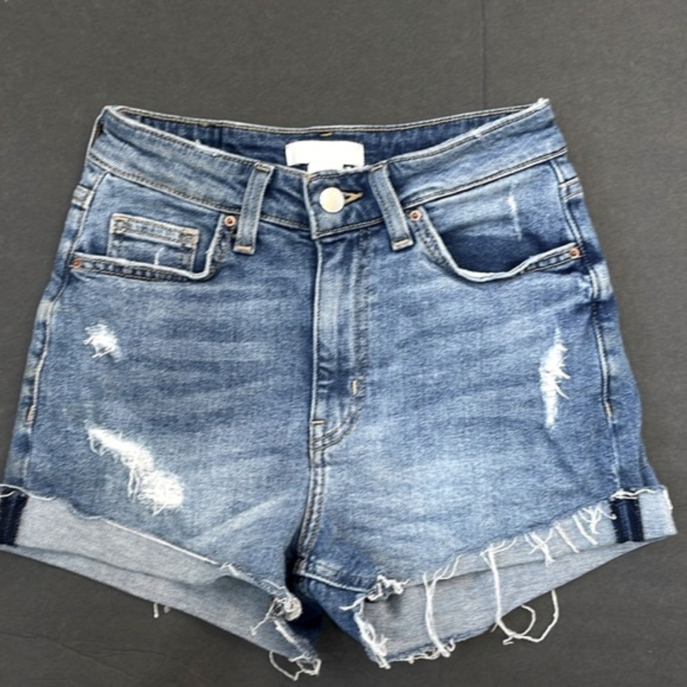 H&M cut off denim shorts size 2
